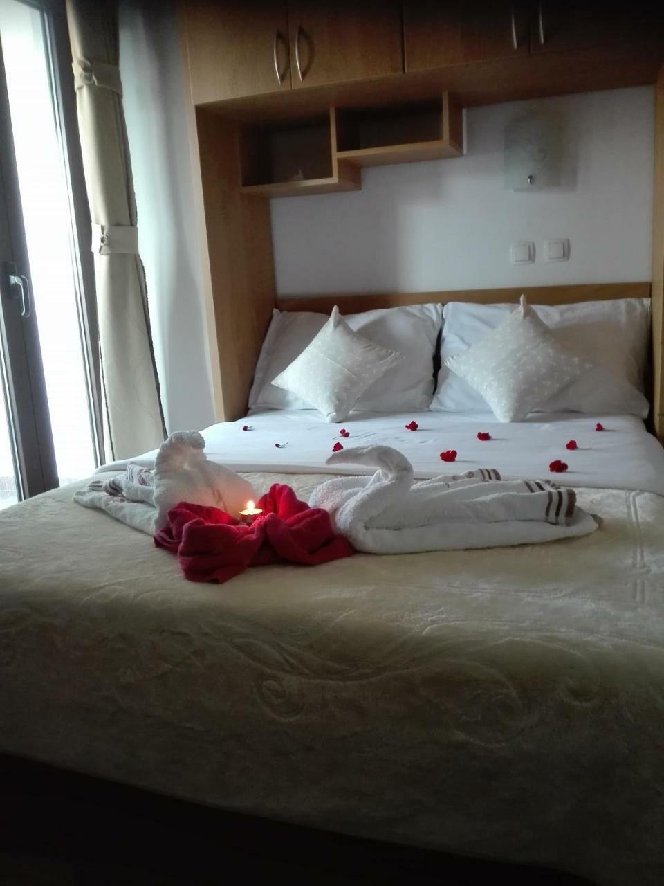 Apartamento Apartman Bojana Starigrad Paklenica Exterior foto